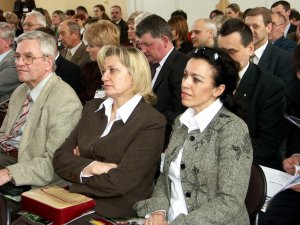 Radni Powiatu Rawskiego (II Kadencji)
Ryszard Jachowicz,Maria Charążka, Longina Krępska oraz zaproszeni goście .